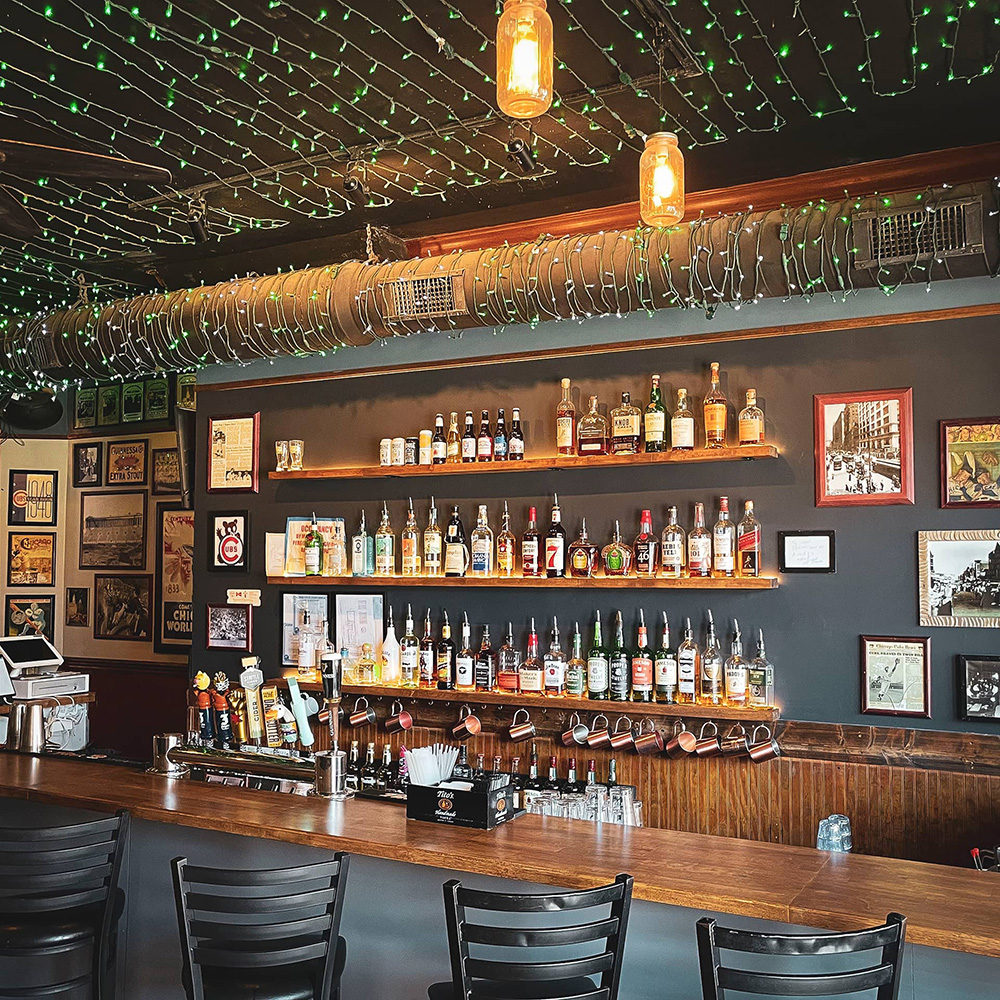 Interior of Lucky's Sandwich Company in Chicago, IL