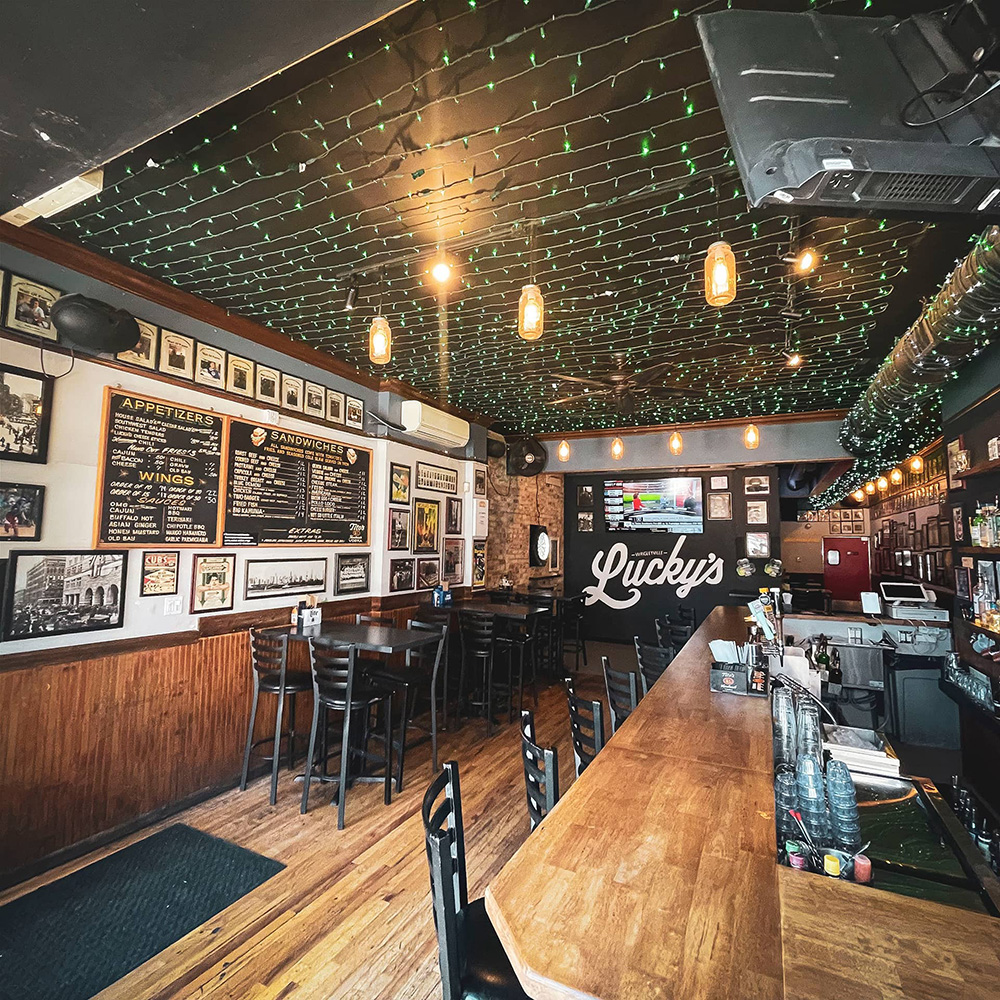 Interior of Lucky's Sandwich Company in Chicago, IL