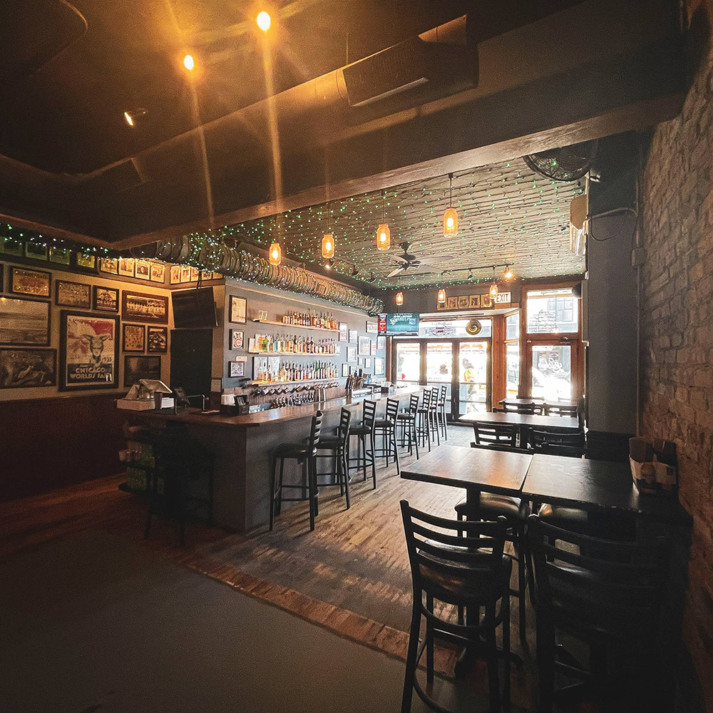 Interior of Lucky's Sandwich Company in Chicago, IL