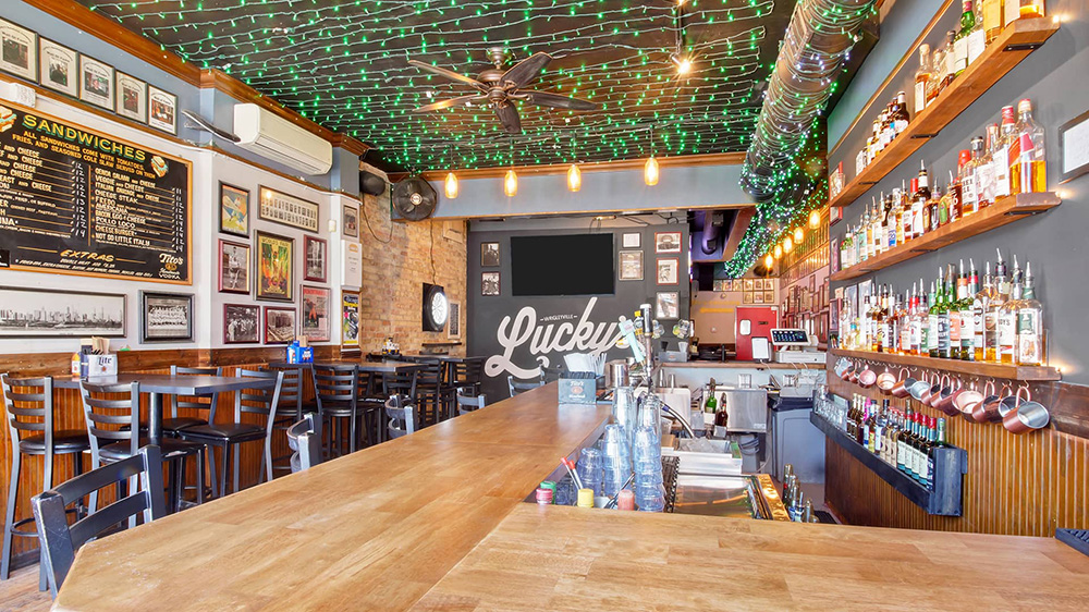 Interior of Lucky's Sandwich Company in Chicago, IL