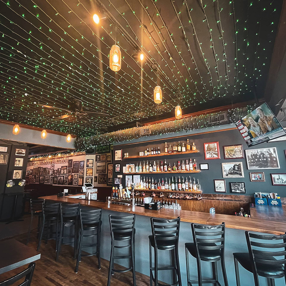 Interior of Lucky's Sandwich Company in Chicago, IL