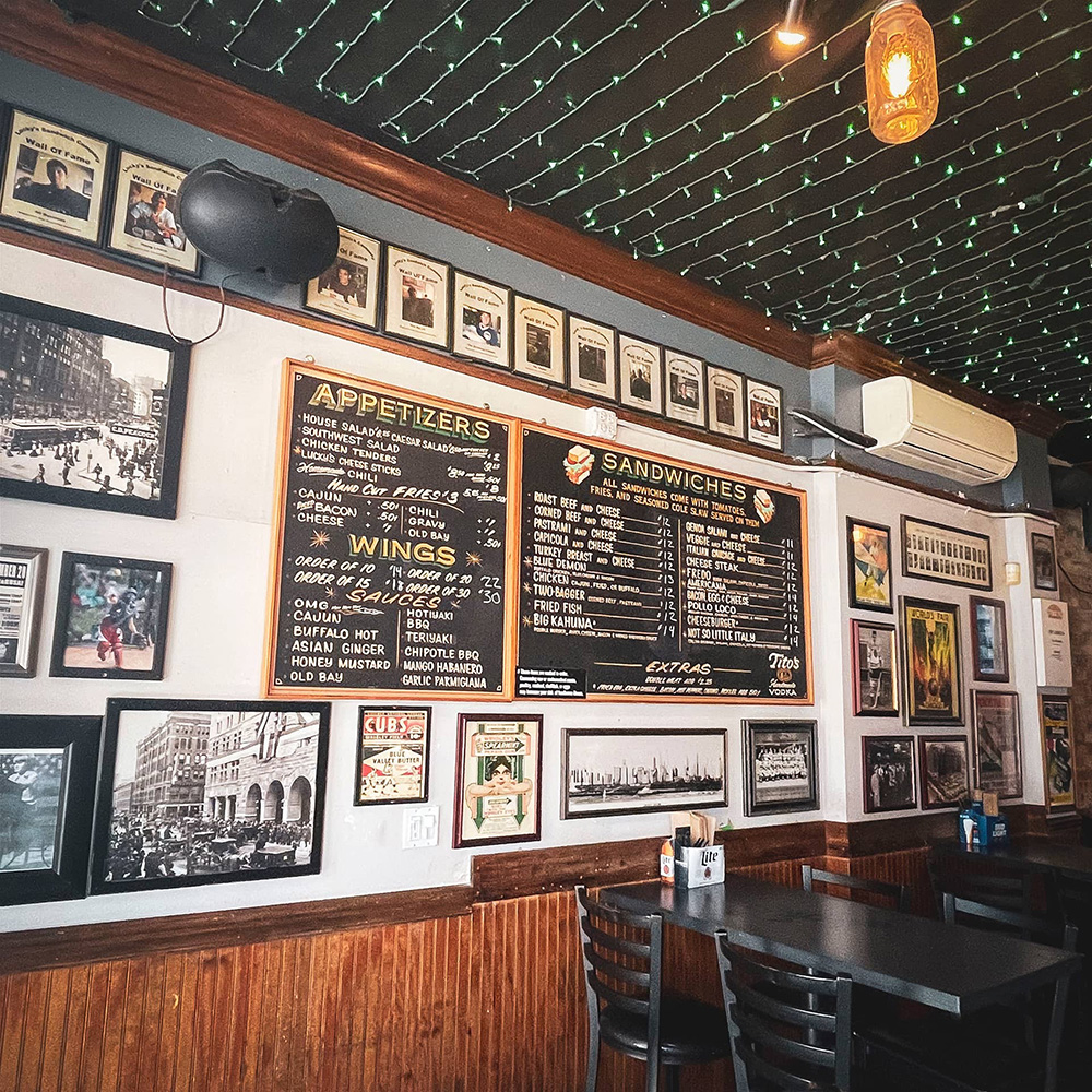 Interior of Lucky's Sandwich Company in Chicago, IL